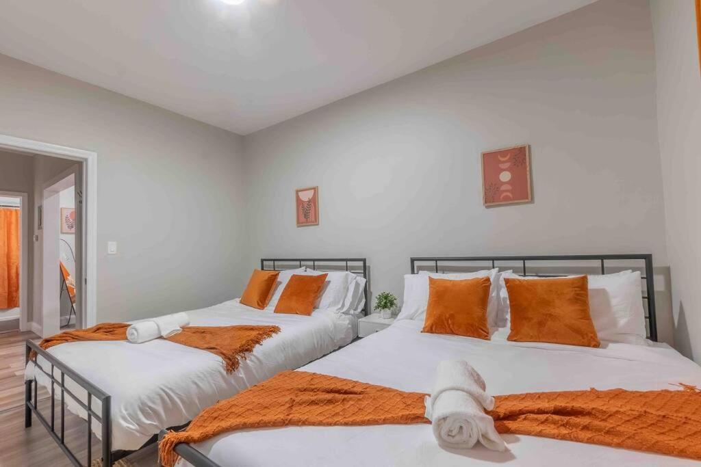 Pumpkin Premise By Airport, 5 Beds, Sleeps 8, Book 7 Days, Get 20 Percent Off Apartment นูวาร์ก ภายนอก รูปภาพ