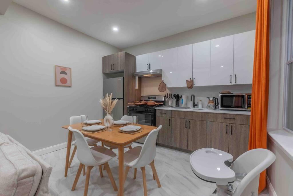 Pumpkin Premise By Airport, 5 Beds, Sleeps 8, Book 7 Days, Get 20 Percent Off Apartment นูวาร์ก ภายนอก รูปภาพ